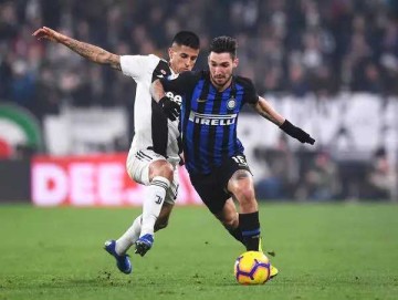  都灵德比再现红黄牌潮，布雷默关键铲断保平局